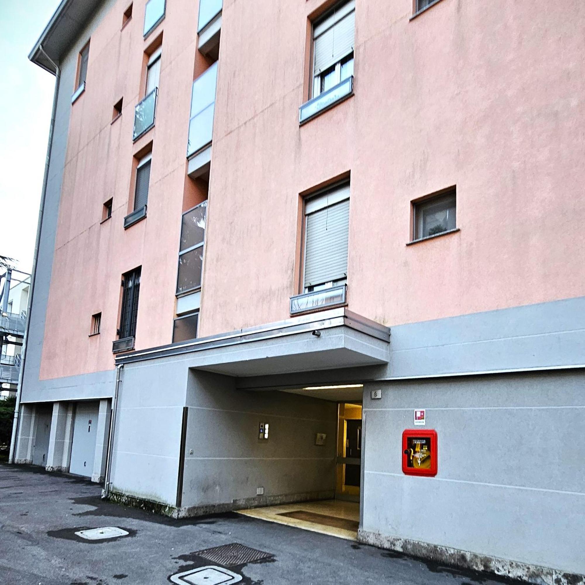 Bbking Appartamento Policlinico Сан-Донато-Міланезе Екстер'єр фото